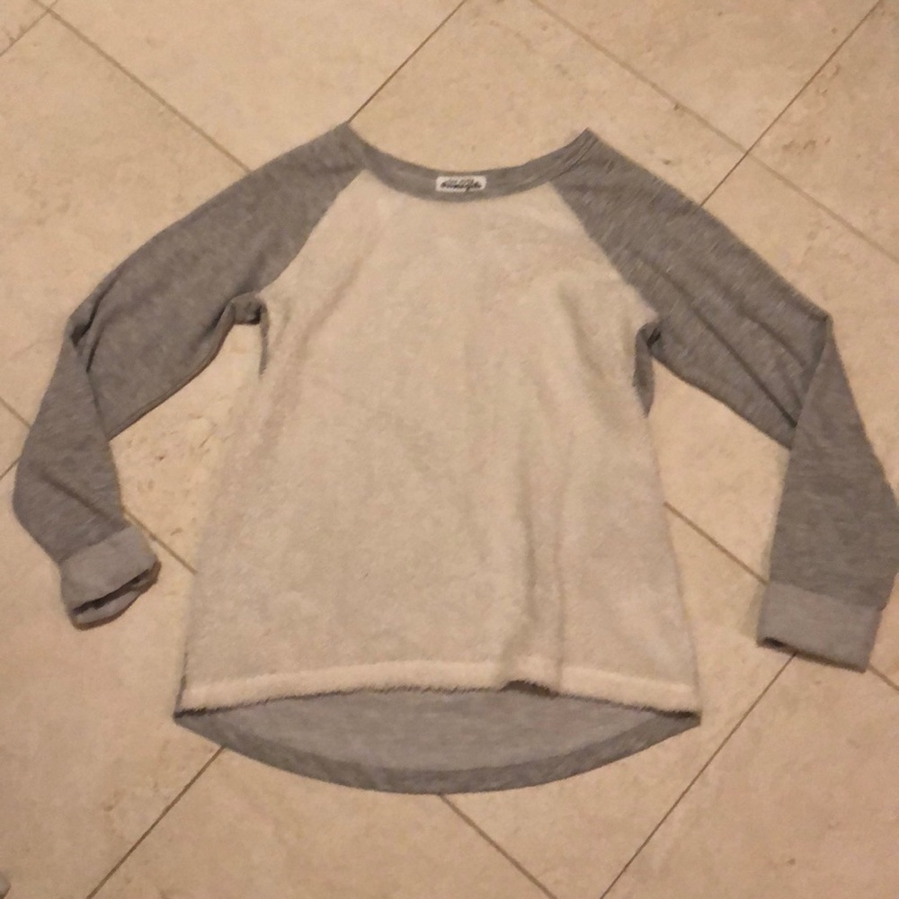 White and gray soft long sleeve high low hem shirt